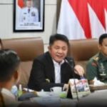 Gubernur Sumsel, Herman Deru saat memimpin rapat progres Proyek Strategis Nasional (PSN) pembangunan Jalan Tol Palembang-Betung, Banyuasin.(Foto:J)