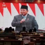 HDCU, saat mendengarkan pidato kenegaraan Presiden RI,Prabowo Subianto, dalam rangka HUT RI ke 80 Tahun 2025 dalam Rapat Paripurna DPRD Sumsel.(Foto:J)